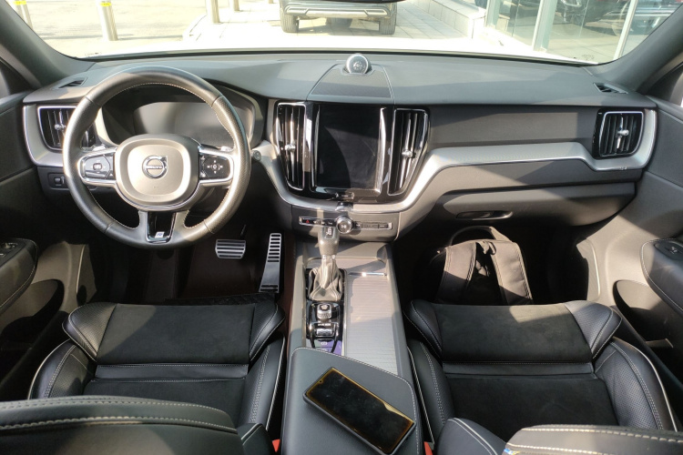 沃尔沃XC60 2019款 T5 四驱智远运动版 国VI中控内饰12