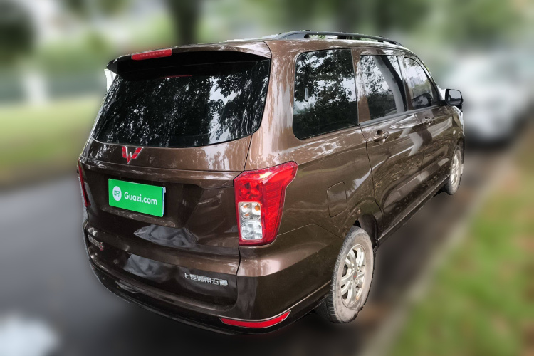 五菱汽车 五菱宏光 2021款 1.5L改款 S标准型 液压助力LAR车身外观6005