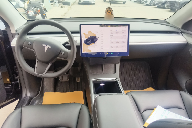 特斯拉 Model Y 2023款 长续航全轮驱动版中控内饰12