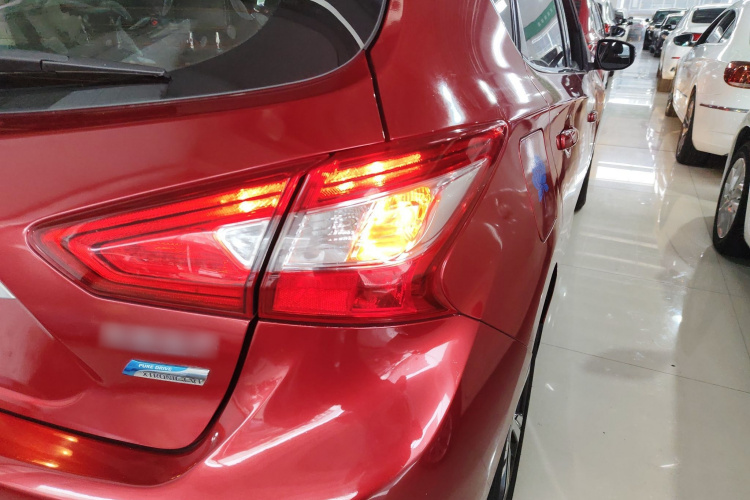 日产 骐达TIIDA 2019款 1.6L CVT智行版 国VI车身外观6006