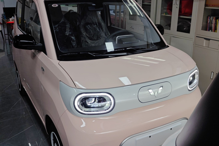 五菱汽车 宏光MINIEV 2024款 第三代 215km 青春版车身外观6001