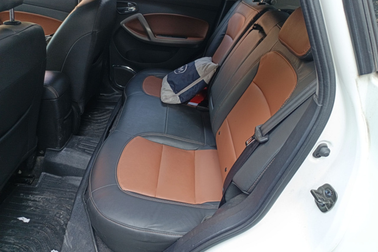 海马S5 2016款 1.5T CVT创享版中控内饰7004