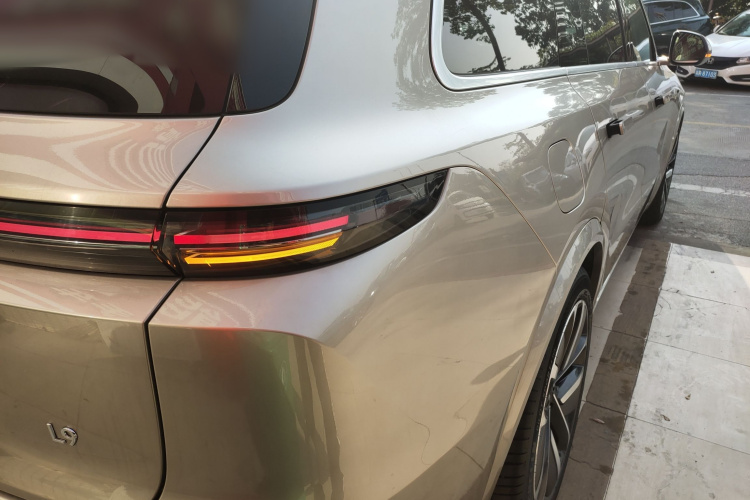 理想汽车 理想L9 2024款 Ultra车身外观6006