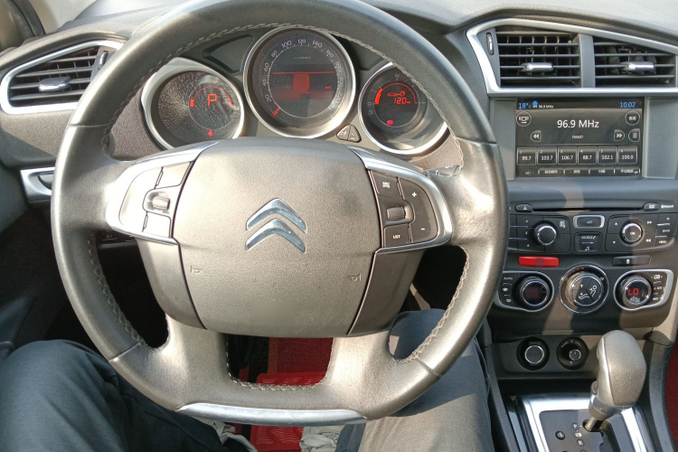 雪铁龙C4L 2014款 1.6THP 智驱版 自动劲智型中控内饰13