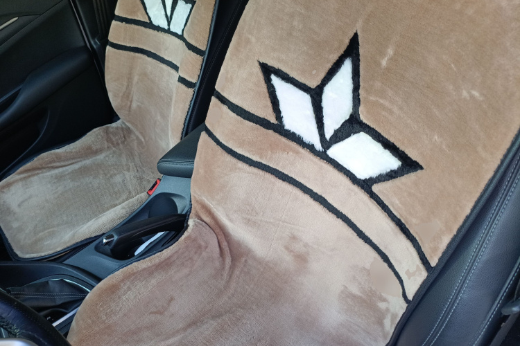 别克 英朗 2021款 改款 典范 1.5L 自动精英型中控内饰19