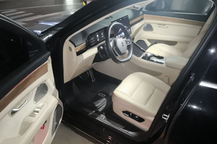 鸿蒙智行 问界M5 2022款 纯电后驱标准版中控内饰7003