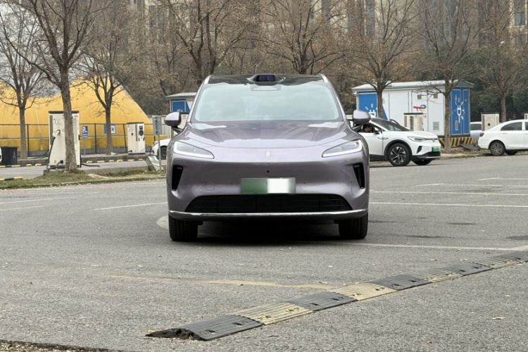 鸿蒙智行 尚界H5 2025款 纯电 Max 长续航车身外观6005