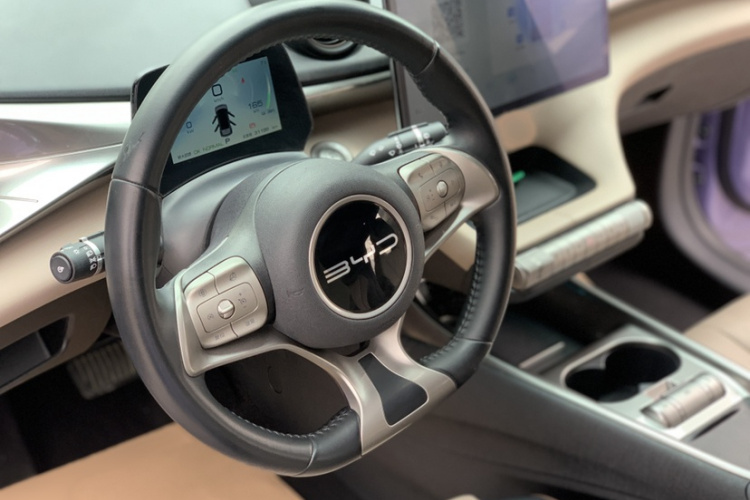 比亚迪 海豚 2023款 420km 时尚版中控内饰7001