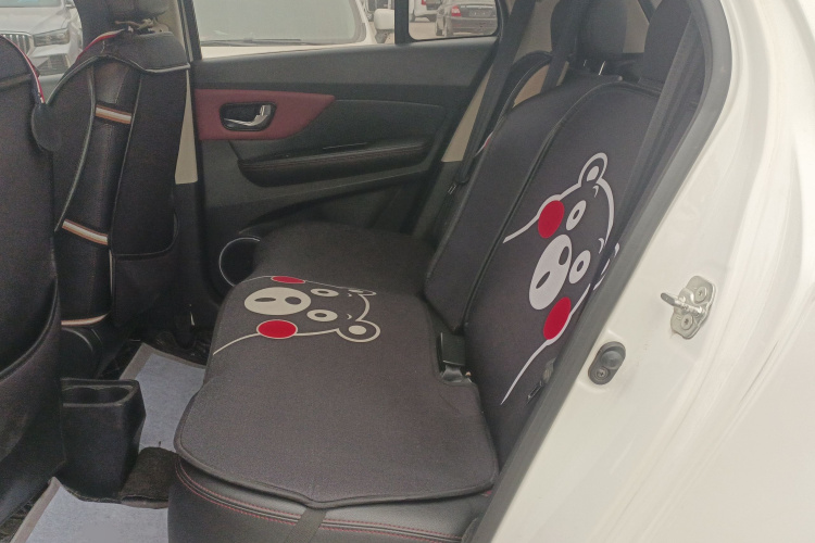 哈弗H1 2015款 1.5L AMT豪华型中控内饰21