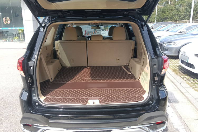 丰田 汉兰达 2018款 2.0T 两驱精英版 7座 国VI机舱底盘23