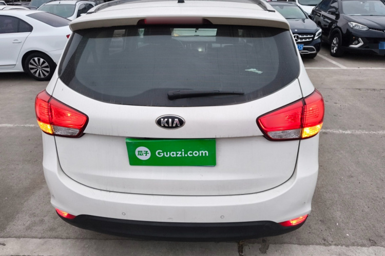 起亚 佳乐 2013款 2.0L 7座自动标准版 国IV车身外观6