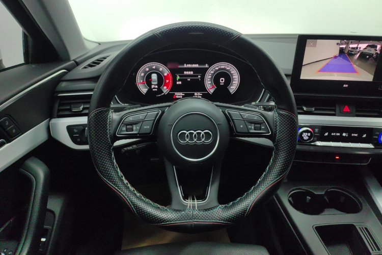 奥迪A4L 2020款 40 TFSI 时尚动感型中控内饰13