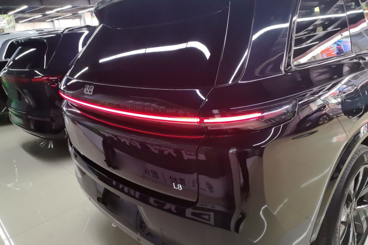 理想汽车 理想L8 2023款 Pro车身外观6