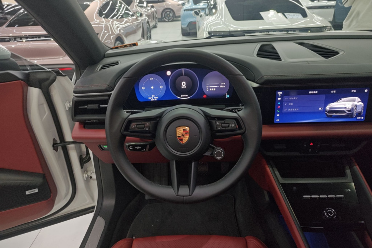 保时捷 Macan新能源 2024款 Macan 长续航版中控内饰13