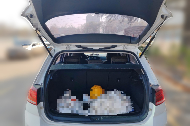 大众 高尔夫 2020款 200TSI DSG舒适进取版局部细节23