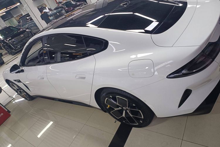 小米汽车 小米SU7 2024款 后驱超长续航高阶智驾Pro版车身外观4