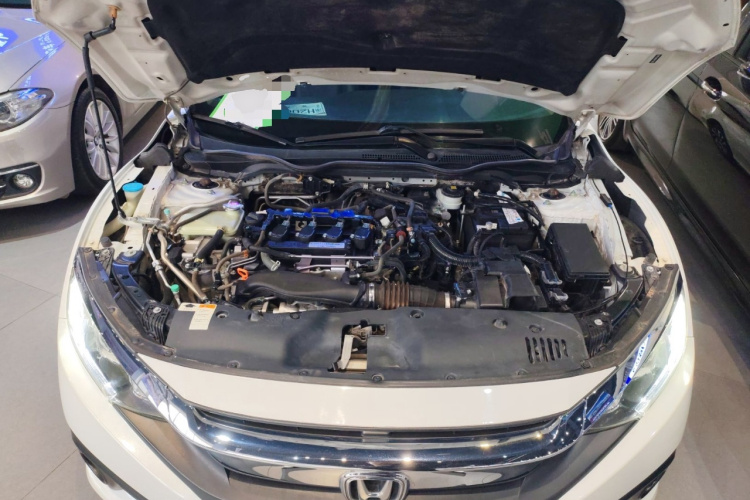 本田 思域 2016款 220TURBO CVT豪华版机舱底盘24