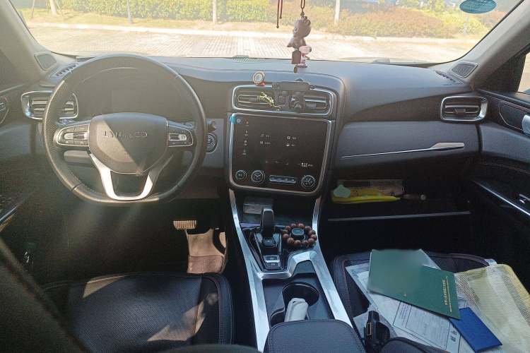 领克01 2017款 2.0T 四驱劲Pro版中控内饰7002