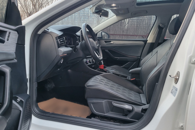 大众 速腾 2023款 300TSI DSG超越版中控内饰7005