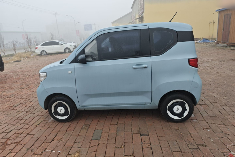 五菱汽车 宏光MINIEV 2022款 轻松款 磷酸铁锂车身外观4