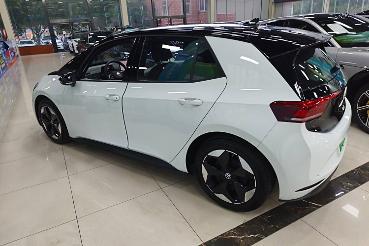 大众ID.3 2025款 改款 聪明款 纯净智享版车身外观4