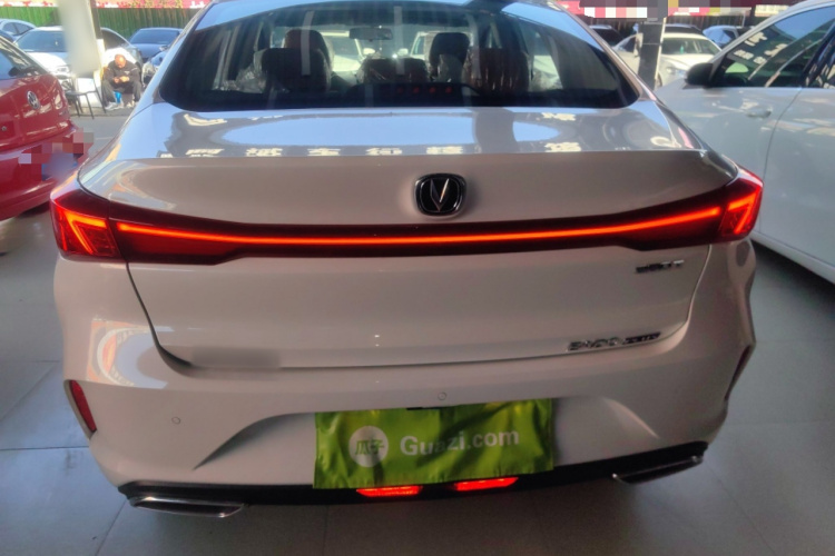 长安 逸动 2024款 PLUS 蓝鲸NE 1.4T GDI DCT高能版车身外观6