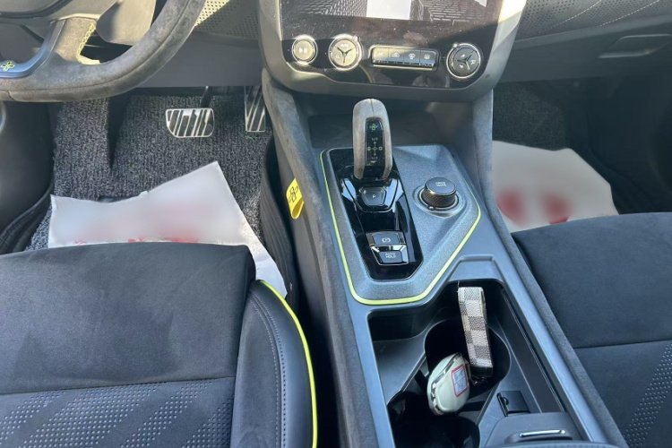 领克03 2022款 03+ 2.0TD 自动驭风版中控内饰7005