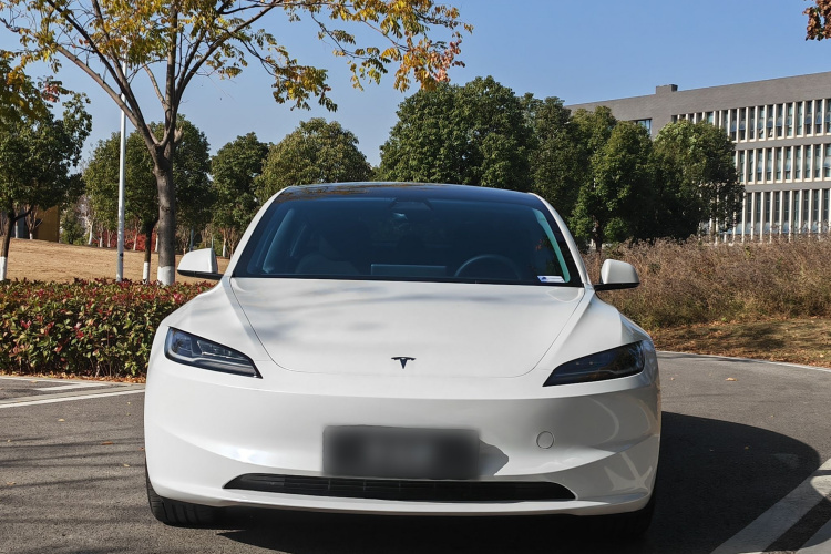 特斯拉 Model 3 2023款 后轮驱动版车身外观6003