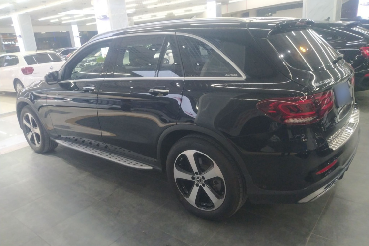 奔驰GLC 2022款 改款三 GLC 260 L 4MATIC 动感型车身外观4