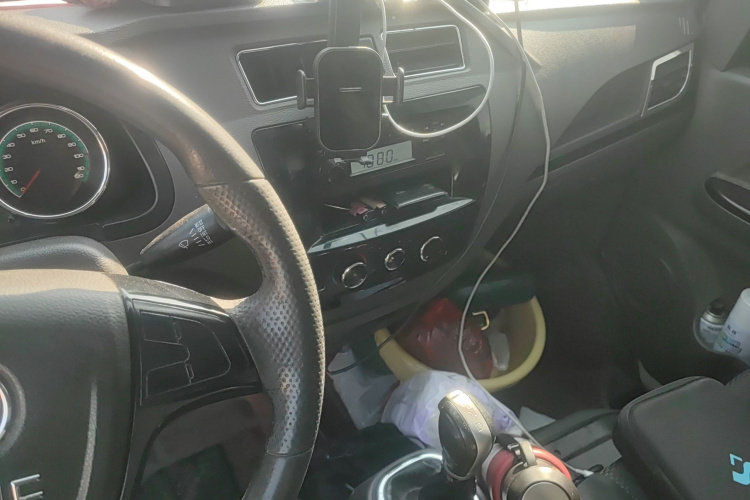 东风御风 御风EM26 2023款 标准版 41.472kWh 河南锂动局部细节16