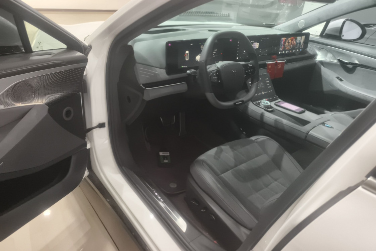 岚图汽车 岚图追光 2023款 四驱旗舰版中控内饰20