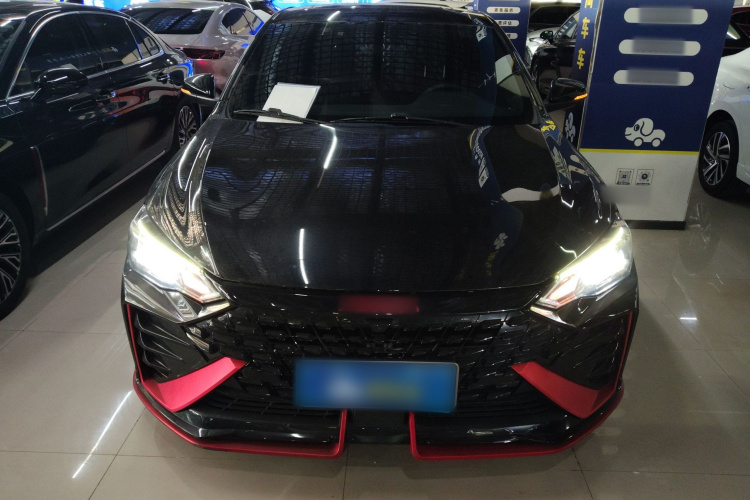 东风风神 奕炫MAX 2021款 1.5T 暗夜锋芒版车身外观6001