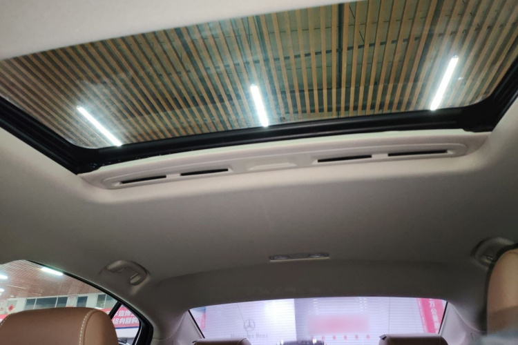 别克 君威 2017款 28T 尊贵型局部细节22