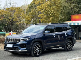 Jeep 大指挥官 2022款 2.0T 四驱豪华版