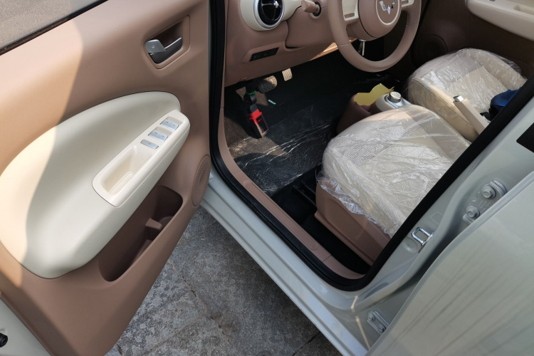 五菱汽车 宏光MINIEV 2025款 四门版 进阶款中控内饰20