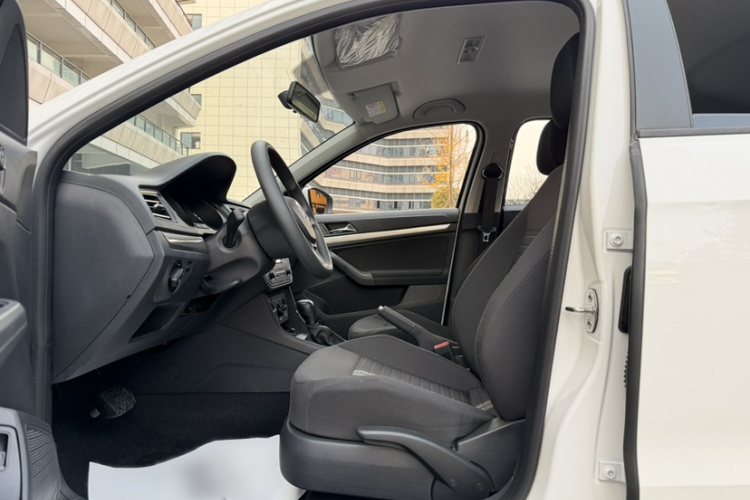 大众 2019款 朗逸启航 1.5L 自动风尚版 国VI中控内饰7001