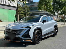 长安UNI-T 2022款 1.5T 运动版 旗舰型