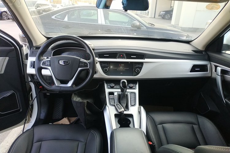 吉利汽车 博越 2018款 1.8TD 自动两驱智联型4G互联版中控内饰7002