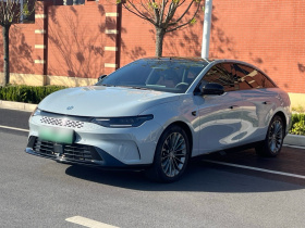 零跑汽车 零跑C01 2024款 增程 316尊享版