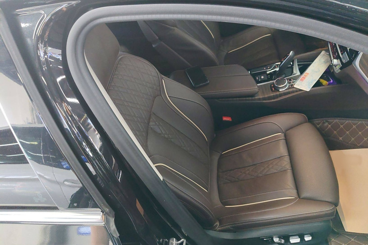 宝马5系 2020款 530Li 尊享型 豪华套装局部细节41