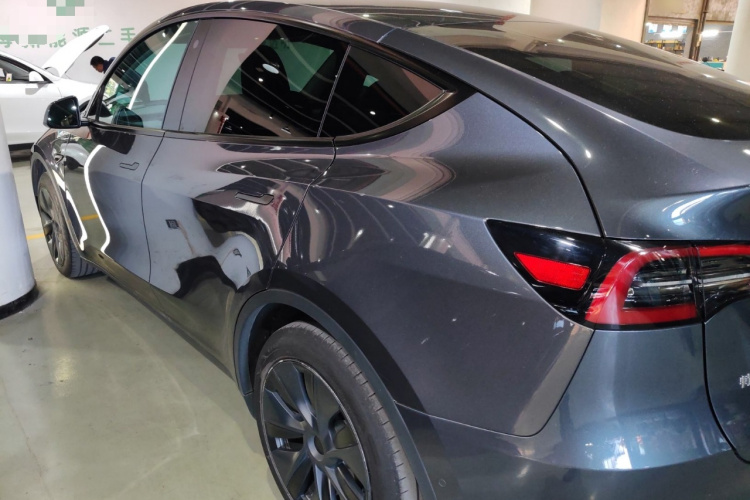 特斯拉 Model Y 2023款 后轮驱动版车身外观6003