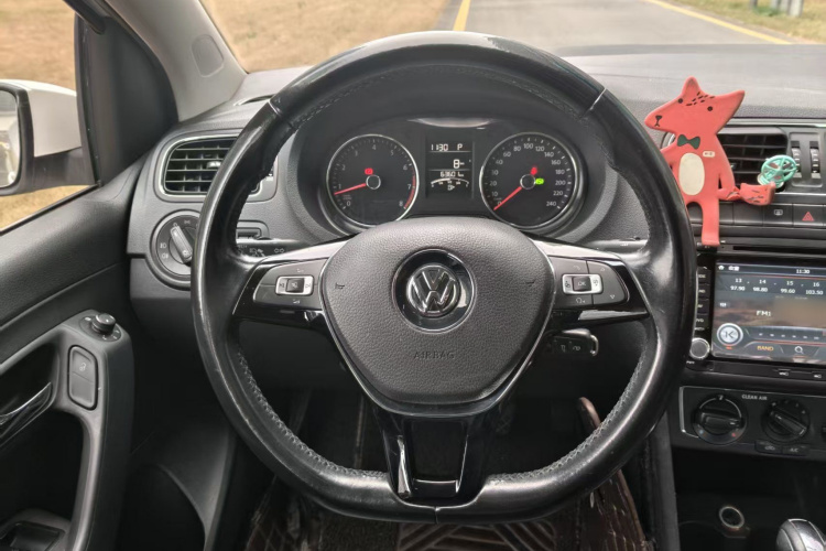 大众 Polo 2016款 1.6L 自动舒适型中控内饰13