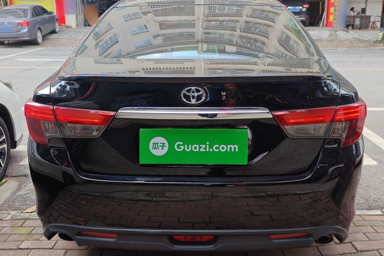 丰田 锐志 2013款 2.5V 尊锐版车身外观6