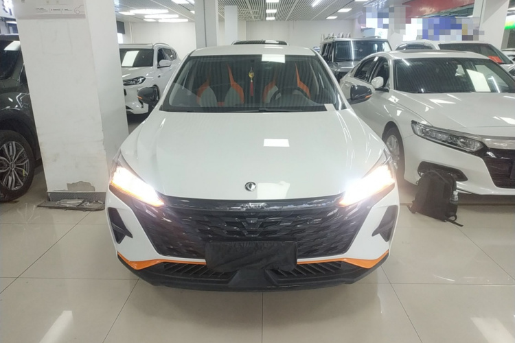 东风风神 奕炫 2023款 1.5L 自动荣耀版车身外观6001