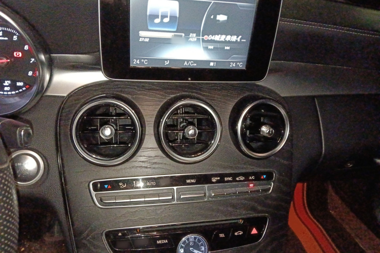 奔驰C级 2015款 C 180 L 运动型局部细节16