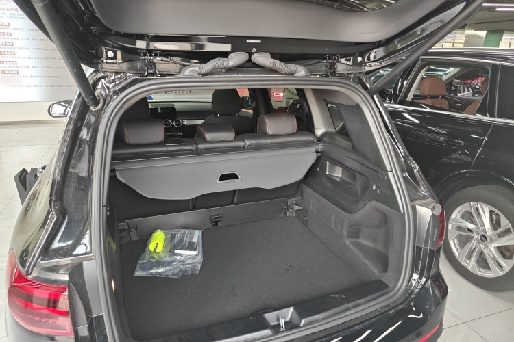 奔驰GLB AMG 2024款 AMG GLB 35 4MATIC局部细节23