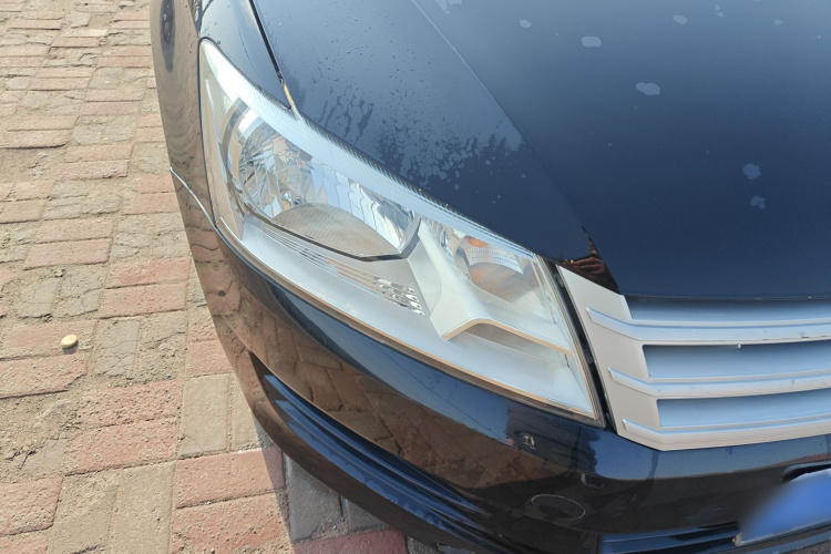 大众 桑塔纳 2015款 1.4L 手动风尚版局部细节9006