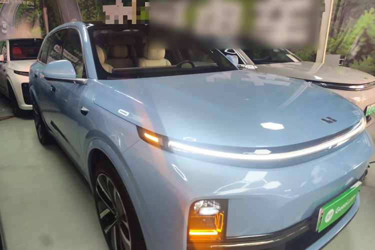 理想汽车 理想L7 2024款 Ultra车身外观3