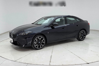 宝马2系 2025款 225L M运动曜夜套装