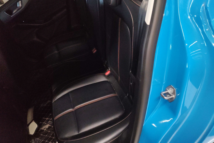 福特 福克斯 2022款 两厢 EcoBoost 180 自动竞速版中控内饰21